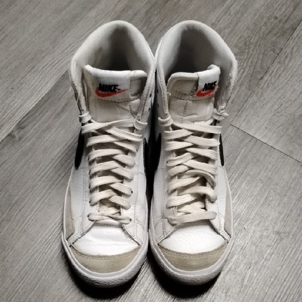 Nike Beige and White Athletic Shoes